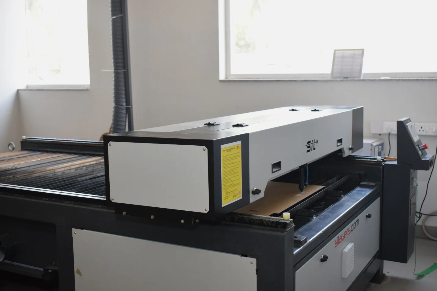 SIL CO₂ Laser Cutting and Engraving Machine