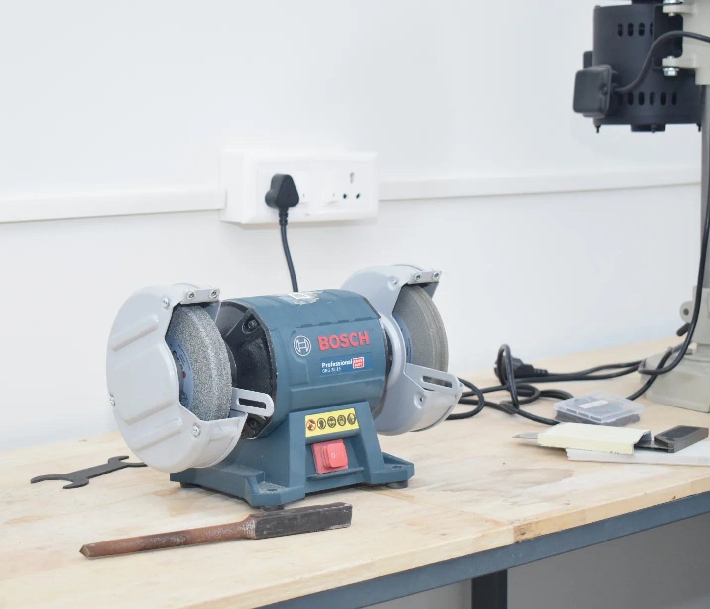 Bosch Professional GBS 35-15 Bench Grinder